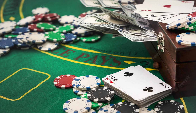 Không nạp quá nhiều tiền vào game casino online