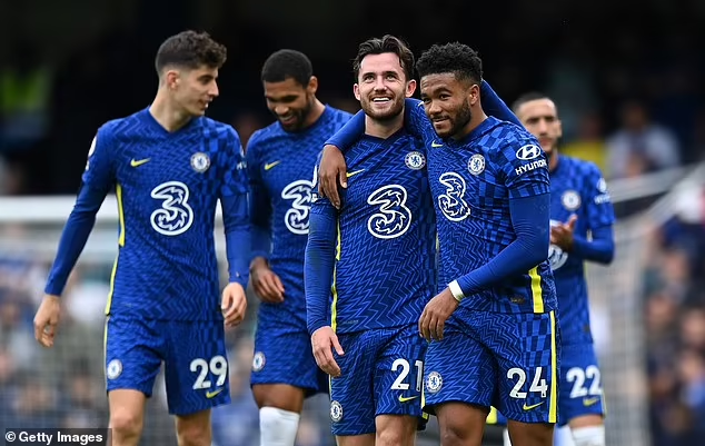 James cùng Chilwell đều đá cặp cùng nhau